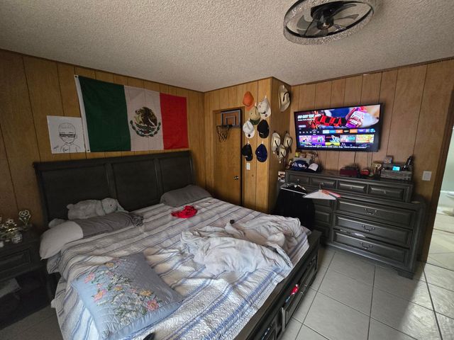 1005 Green Street, West Palm Beach, FL 33405