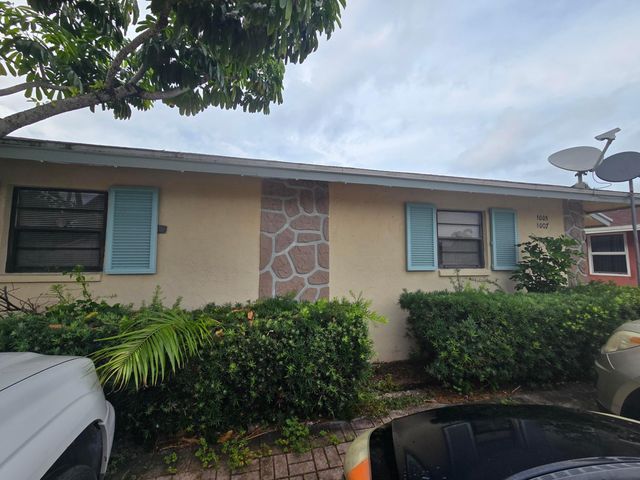 1005 Green Street, West Palm Beach, FL 33405