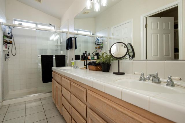 1108 Mandarin Ct, Modesto, CA 95350