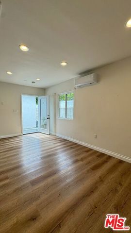 1323 1323-101 N Kenwood Street, Burbank, CA 91505