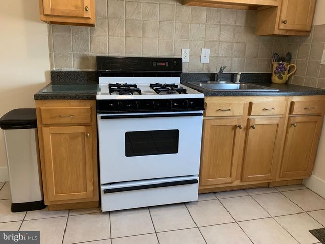 56 CHURCH ST, Willow Grove, PA 19090