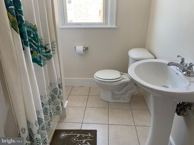 56 CHURCH ST, Willow Grove, PA 19090