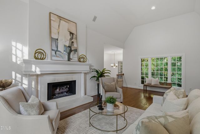 90028 Hoey, Chapel Hill, NC 27517