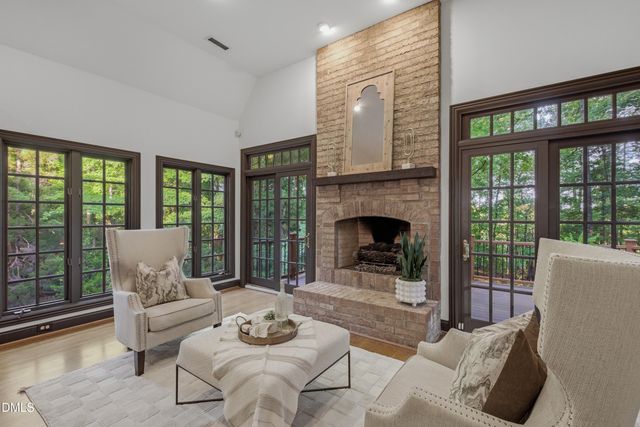 90028 Hoey, Chapel Hill, NC 27517
