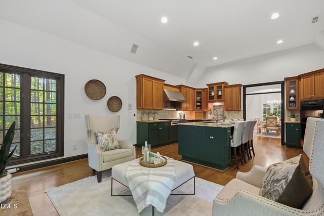 90028 Hoey, Chapel Hill, NC 27517