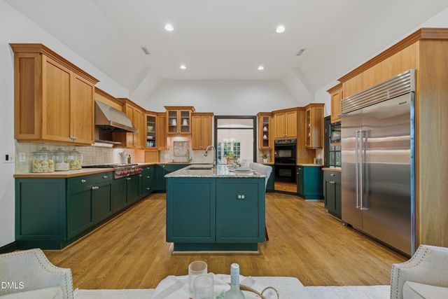 90028 Hoey, Chapel Hill, NC 27517