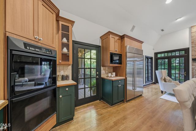 90028 Hoey, Chapel Hill, NC 27517