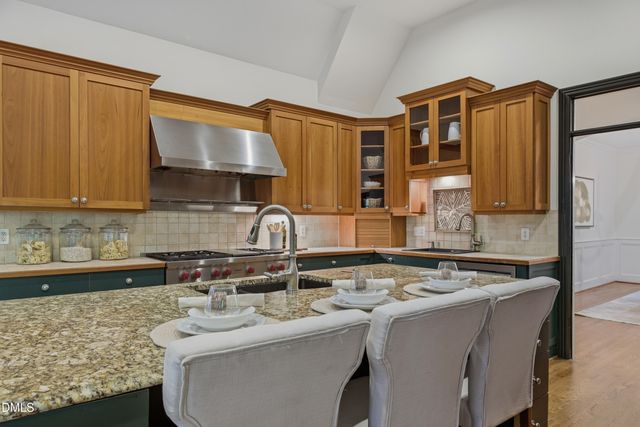 90028 Hoey, Chapel Hill, NC 27517