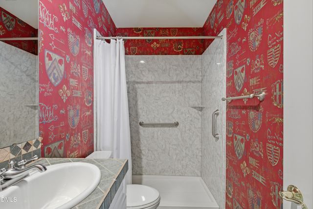 90028 Hoey, Chapel Hill, NC 27517
