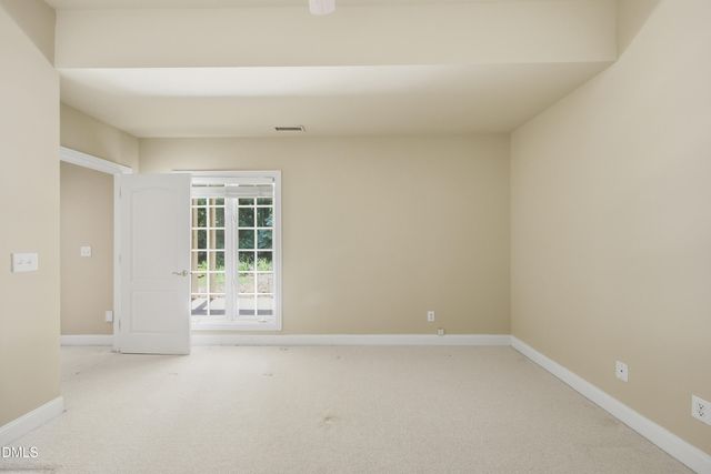 90028 Hoey, Chapel Hill, NC 27517