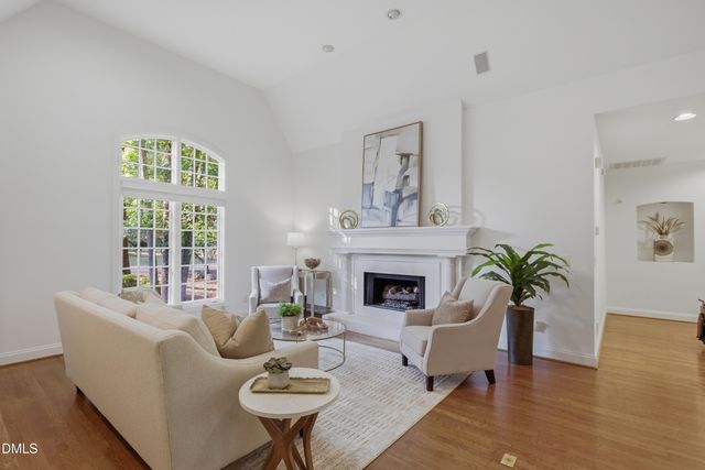 90028 Hoey, Chapel Hill, NC 27517