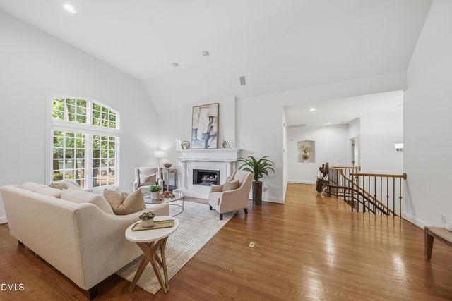 90028 Hoey, Chapel Hill, NC 27517