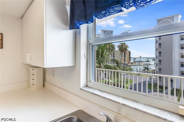 4351 Bay Beach LN 332, Fort Myers Beach, FL 33931