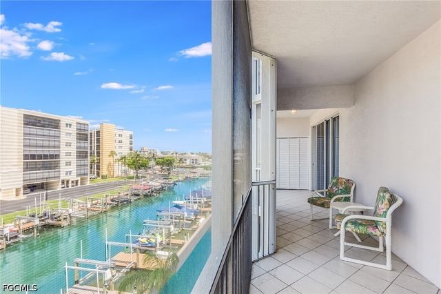 4351 Bay Beach LN 332, Fort Myers Beach, FL 33931