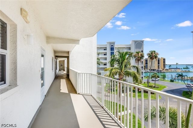 4351 Bay Beach LN 332, Fort Myers Beach, FL 33931