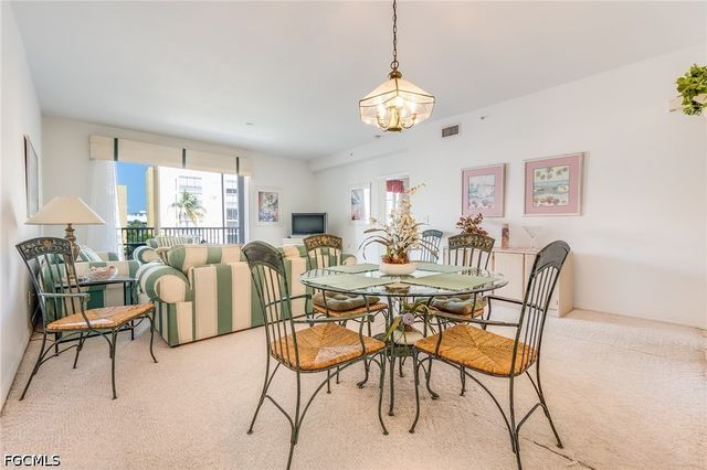 4351 Bay Beach LN 332, Fort Myers Beach, FL 33931
