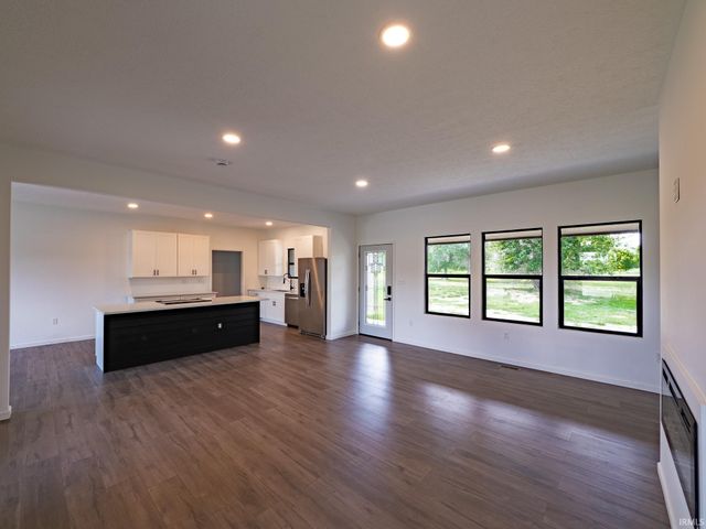 3146 N West Shafer Drive, Monticello, IN 47960