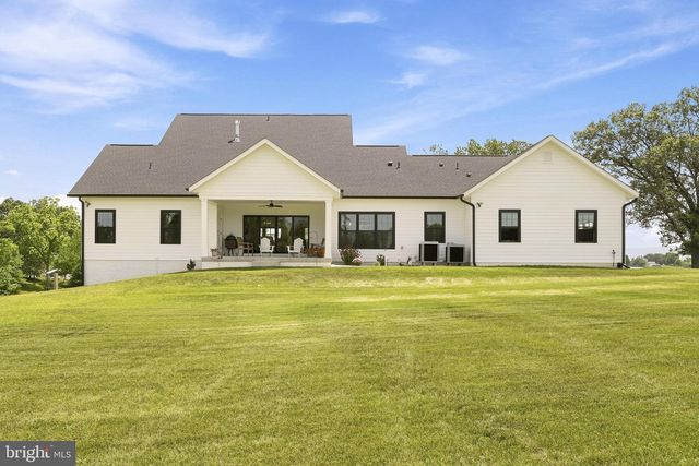 640 GRIM RD, Stephens City, VA 22655