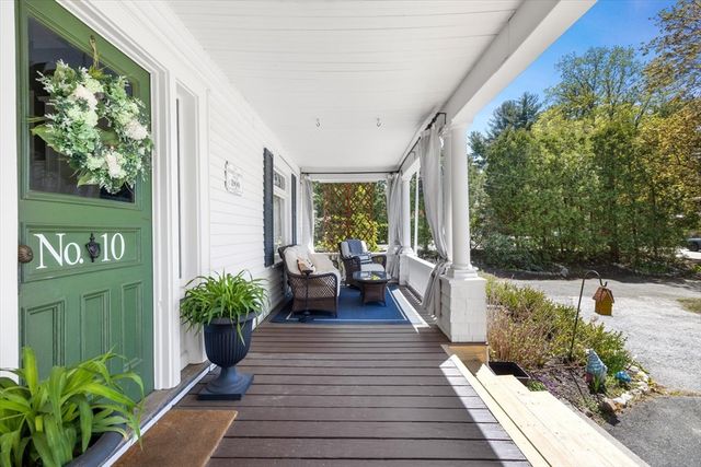 10 Latisquama Rd, Southborough, MA 01772