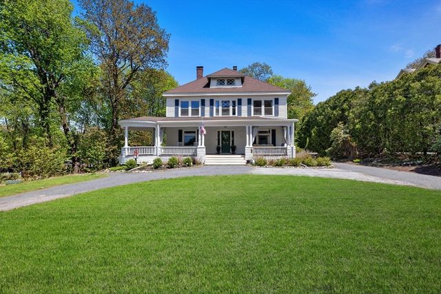 10 Latisquama Rd, Southborough, MA 01772