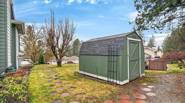 10120 N Seminole Dr, Spokane, WA 99208