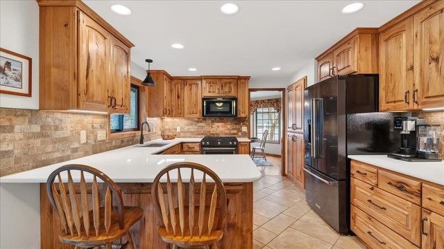 10120 N Seminole Dr, Spokane, WA 99208