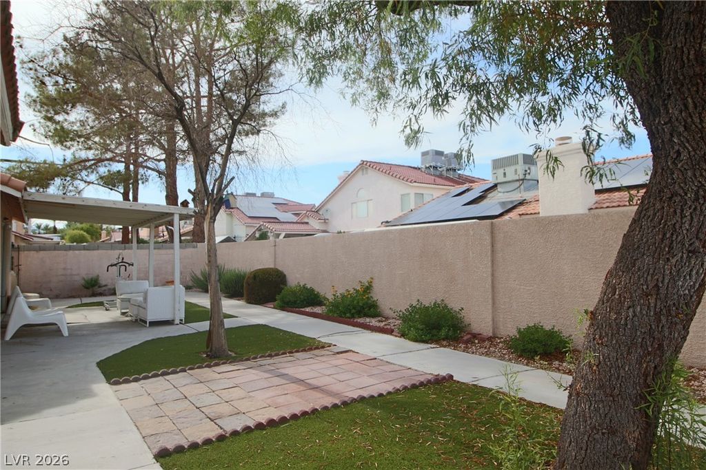 6428 Crystal Dew Drive, Las Vegas, NV 89118 — photo 4