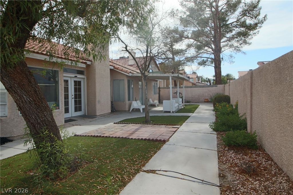 6428 Crystal Dew Drive, Las Vegas, NV 89118 — photo 5