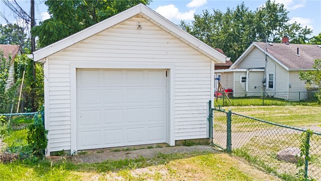 4952 Wildrose Drive, Dayton, OH 45414