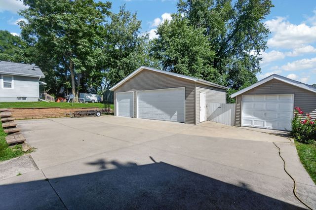 5903 Sheridan Avenue, Des Moines, IA 50322