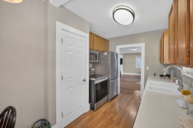 5903 Sheridan Avenue, Des Moines, IA 50322