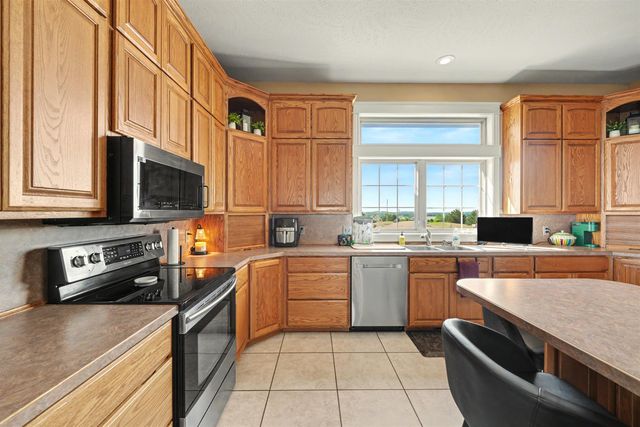 3380 S Scenic Slope Rd, Salina, KS 67401