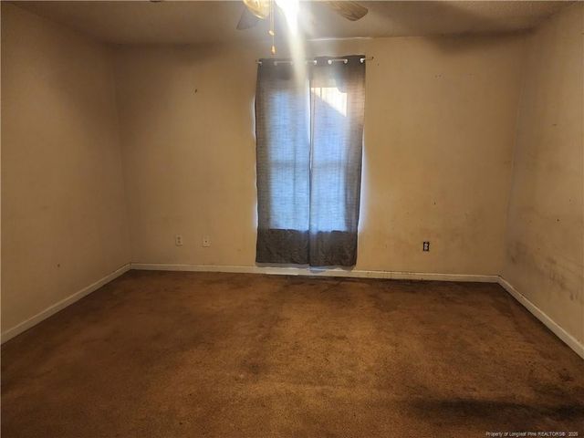 1229 Locks Creek Road, Fayetteville, NC 28312