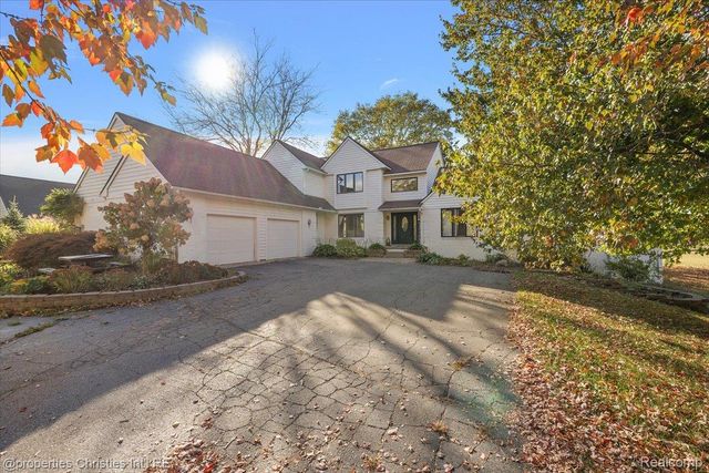 8793 Webster Hills Road, Webster Township, MI 48130