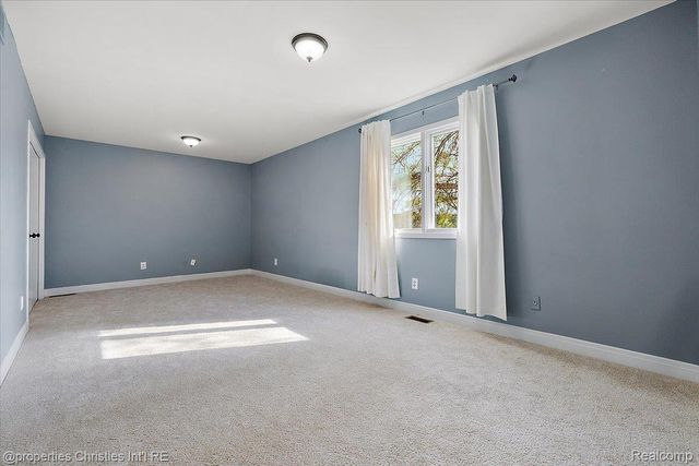 8793 Webster Hills Road, Webster Township, MI 48130