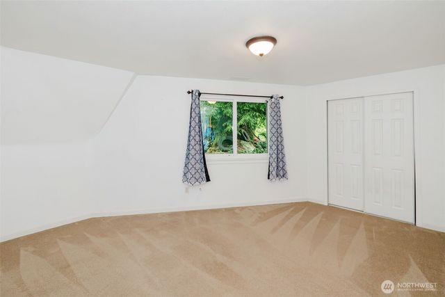 27299 Baywood Drive NE, Kingston, WA 98346