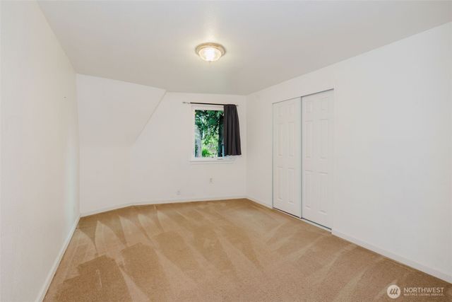 27299 Baywood Drive NE, Kingston, WA 98346