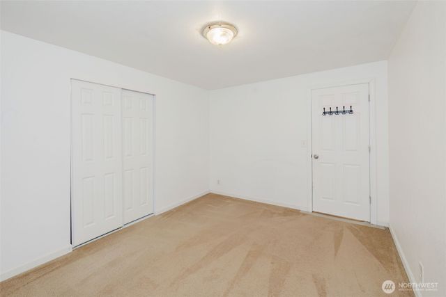 27299 Baywood Drive NE, Kingston, WA 98346