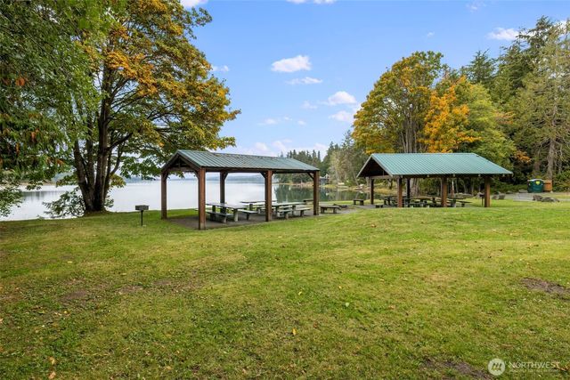 27299 Baywood Drive NE, Kingston, WA 98346