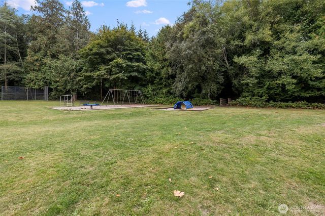 27299 Baywood Drive NE, Kingston, WA 98346