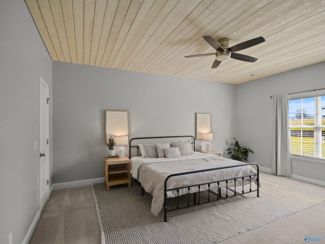 128 Mount Laurel Circle, New Market, AL 35761