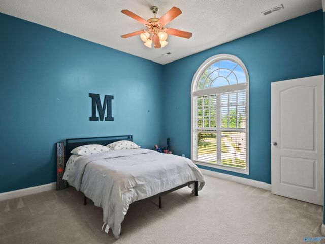 128 Mount Laurel Circle, New Market, AL 35761