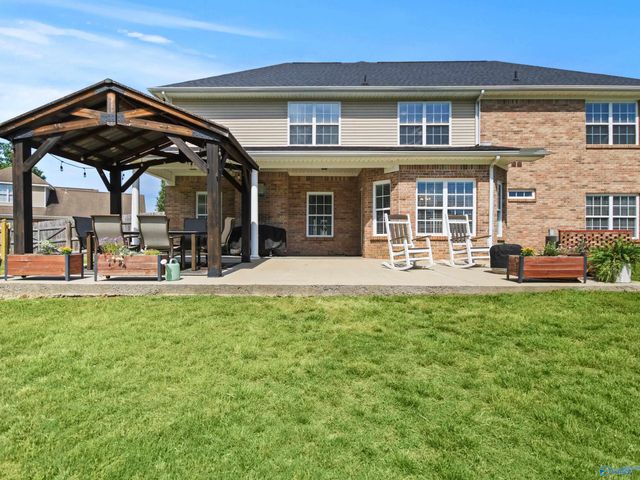 128 Mount Laurel Circle, New Market, AL 35761