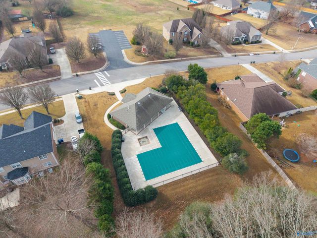 128 Mount Laurel Circle, New Market, AL 35761