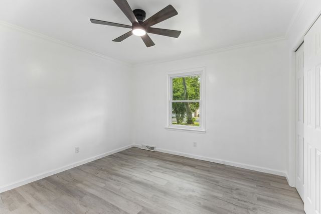 1612 Whippoorwill Dr, Lawrenceburg, TN 38464