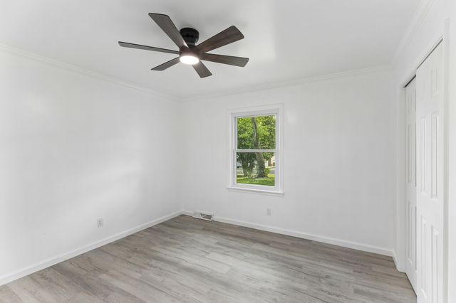 1612 Whippoorwill Dr, Lawrenceburg, TN 38464