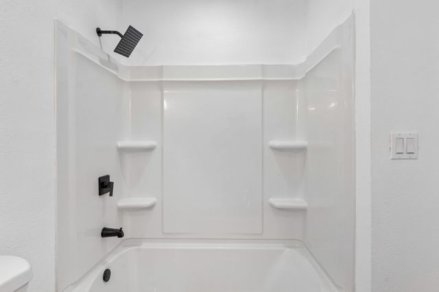 1612 Whippoorwill Dr, Lawrenceburg, TN 38464