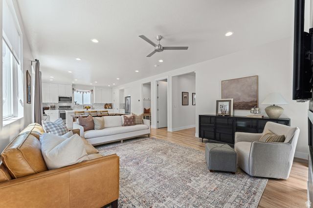 234 E RIDGELINE WAY, North Salt Lake, UT 84054