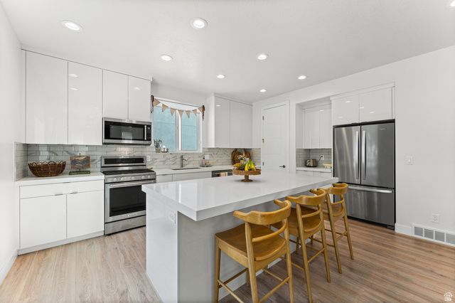 234 E RIDGELINE WAY, North Salt Lake, UT 84054