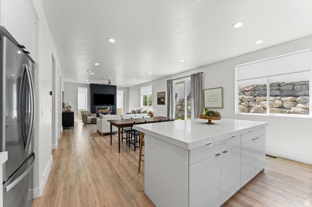 234 E RIDGELINE WAY, North Salt Lake, UT 84054